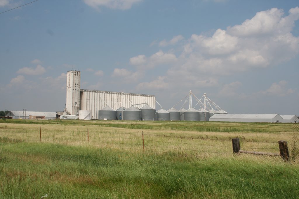 grain elevator & grain bins in Oklahoma